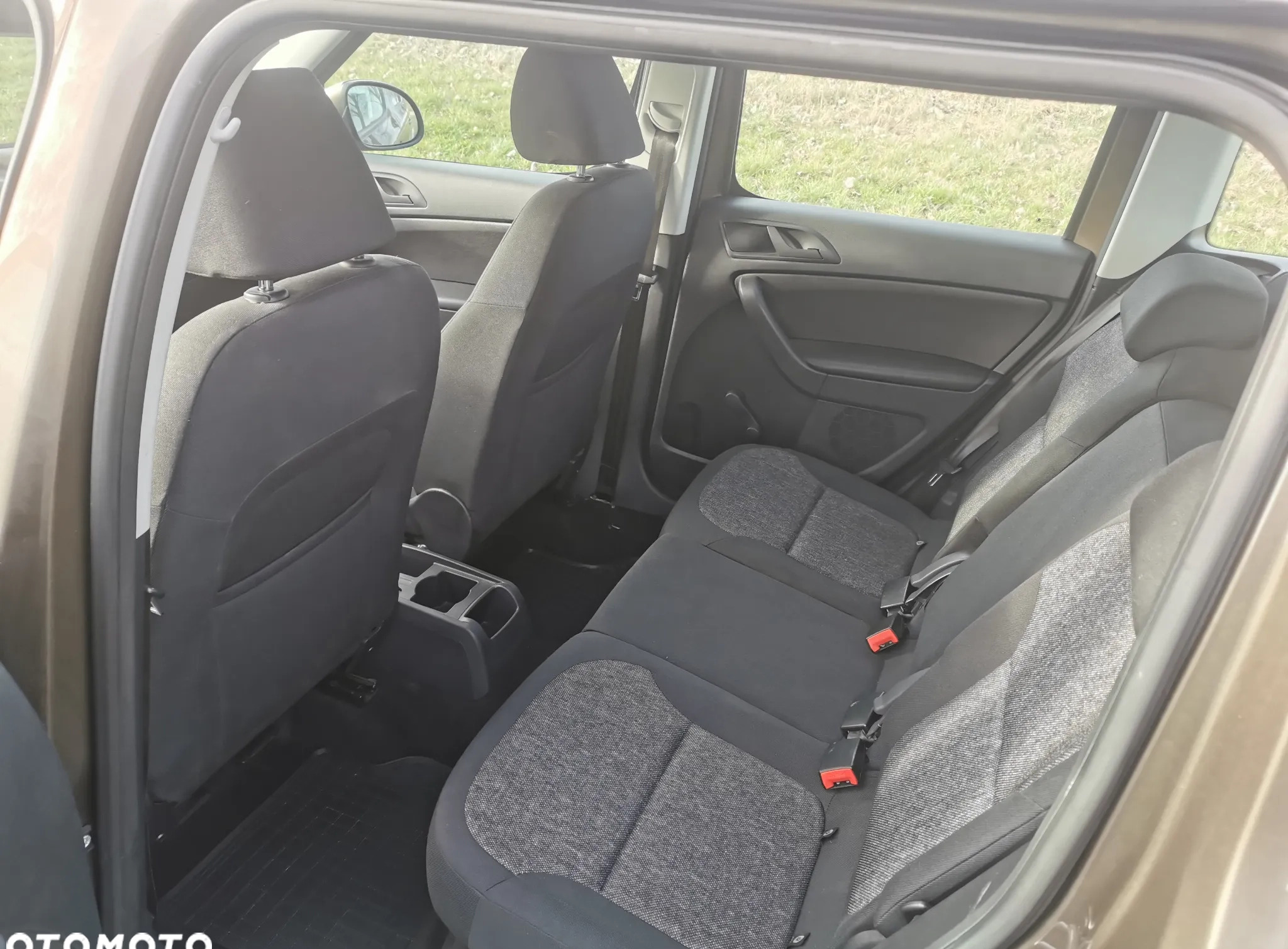Skoda Yeti cena 33300 przebieg: 274000, rok produkcji 2014 z Serock małe 79